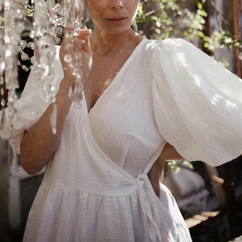 Women's Vintage V-Neck Puff Sleeve Lace-Up Maxi Dress in Elegant White