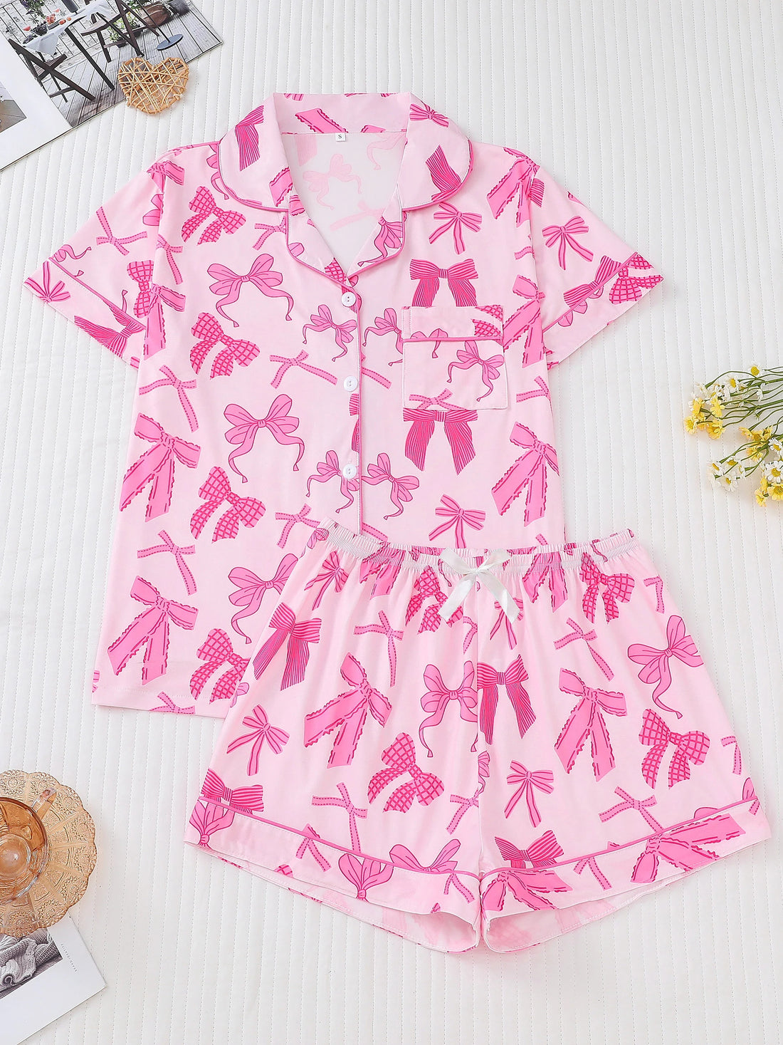 Bow Print Pajama Set for Women, Short-Sleeved Top & Loose Shorts