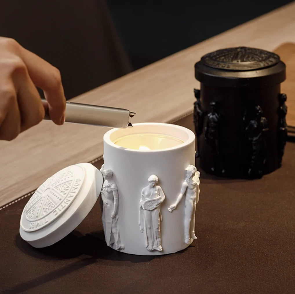 Ebony Aromatherapy Candle – Natural Essential Oil Sculpture Decor